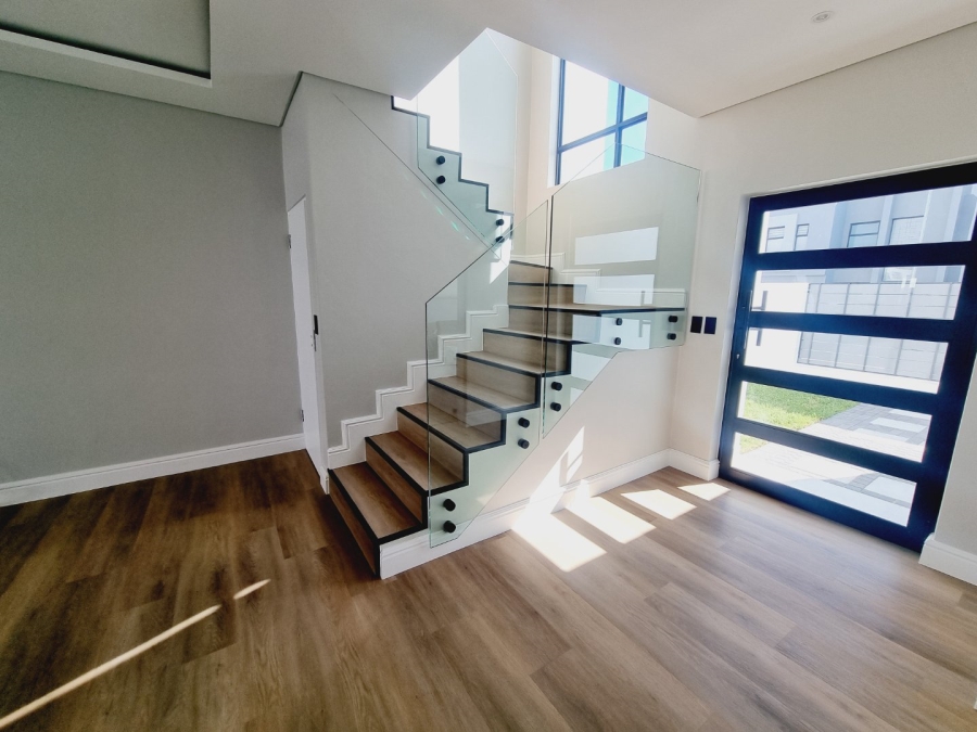 4 Bedroom Property for Sale in Sandown Western Cape